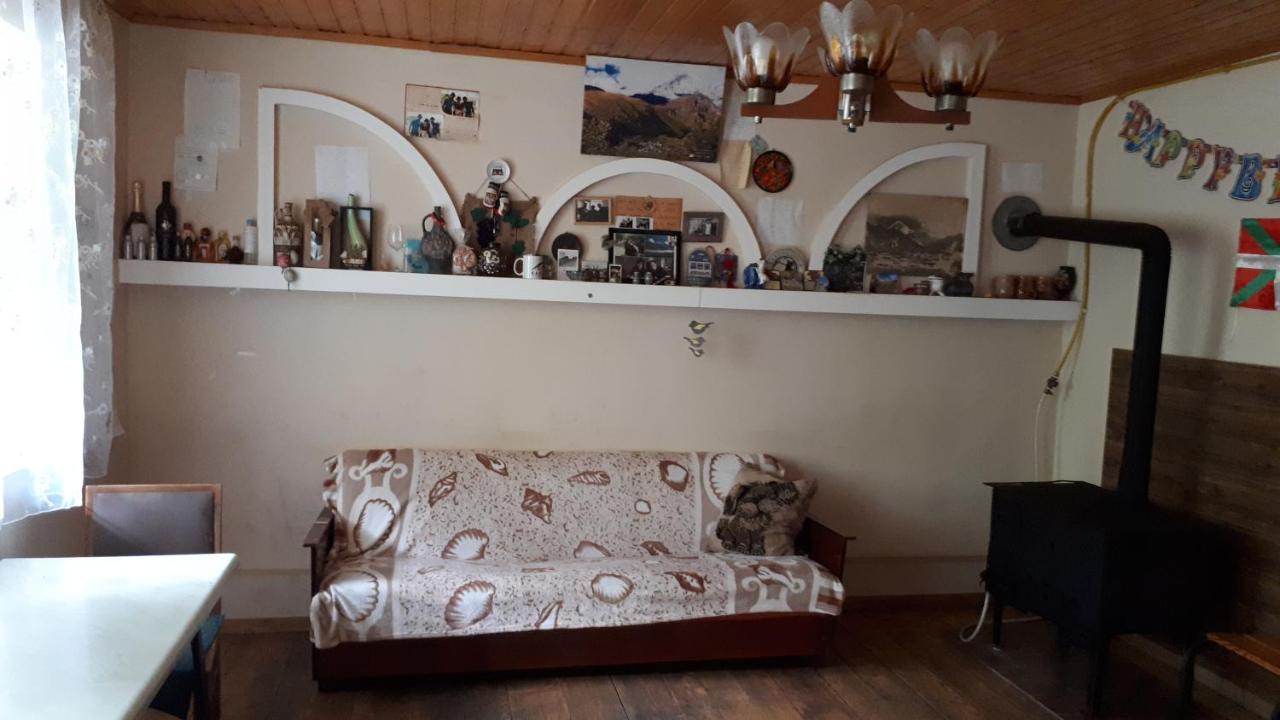 Veriko'S Guest Hause Kazbegi Extérieur photo